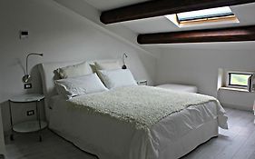 Mister Bed